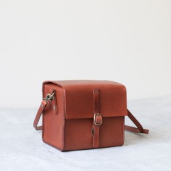 全手工植鞣淡棕色牛皮真皮相機/小物包